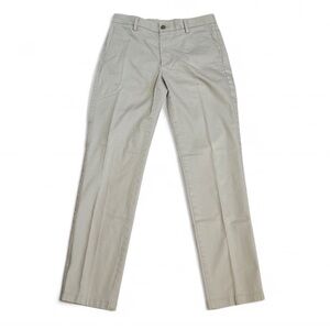 Dockers Men's Light Khaki Chinos